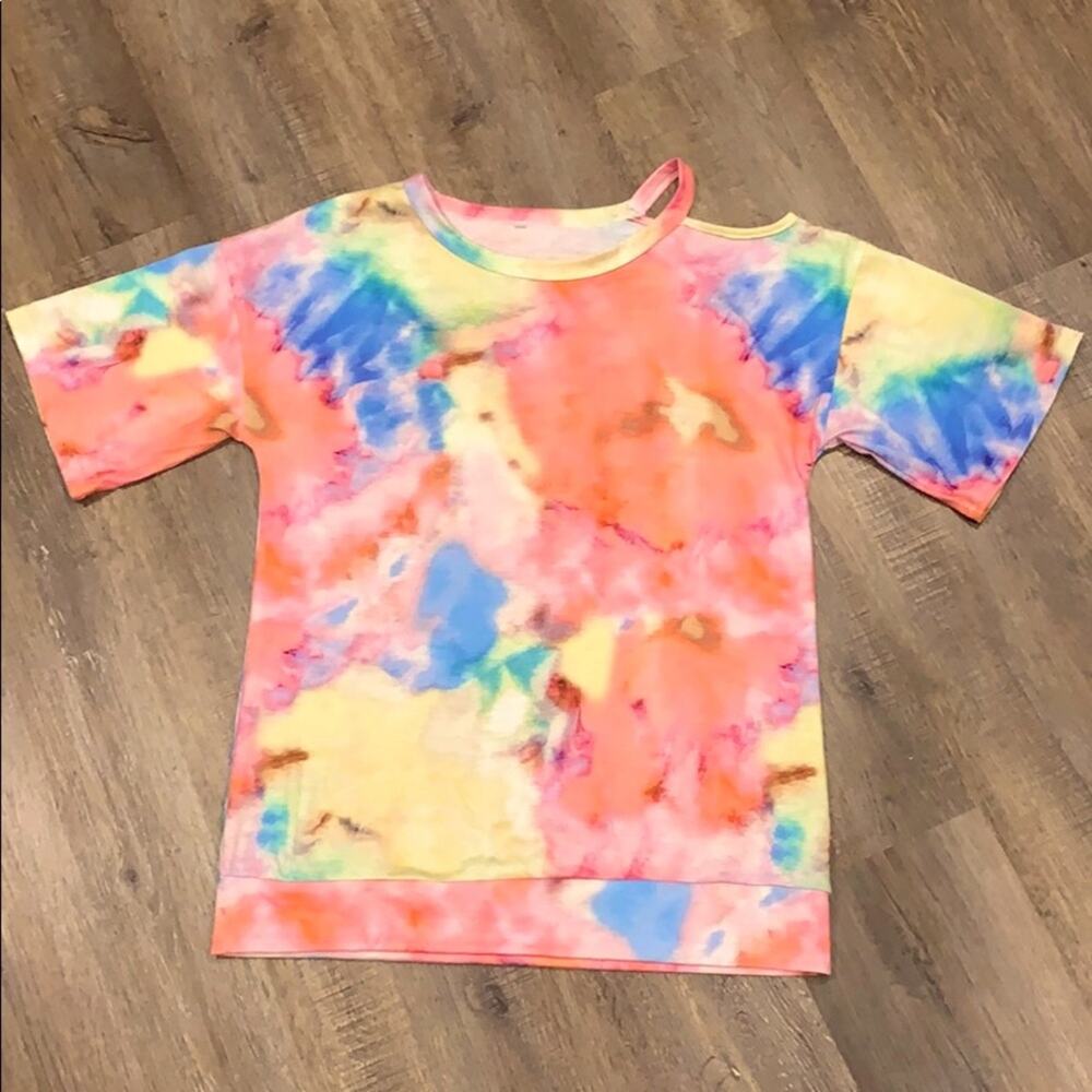Tie Dye Cold Shoulder Short Sleeve Top S
